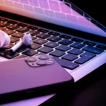 الفرق بين الايفون الجديد والآيفون المعاد تصنيعه