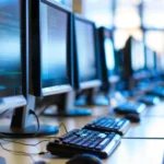 كيفية إرجاع شاشة الكمبيوتر إلى وضعها الأصلي