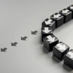 المؤثر الذي يعمل على تغيير حركة الأجسام يسمى