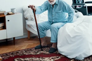 تفسير رؤية الأب الميت في المنام مريض للمتزوجه